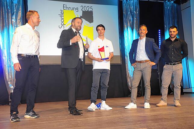 Bild 33: Hier sind die besten Bilder der Sportlerehrung aus Überlingen im Kursaal