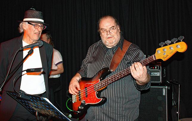 Edes Bluesgang rockt in der Villinger Scheuer.
