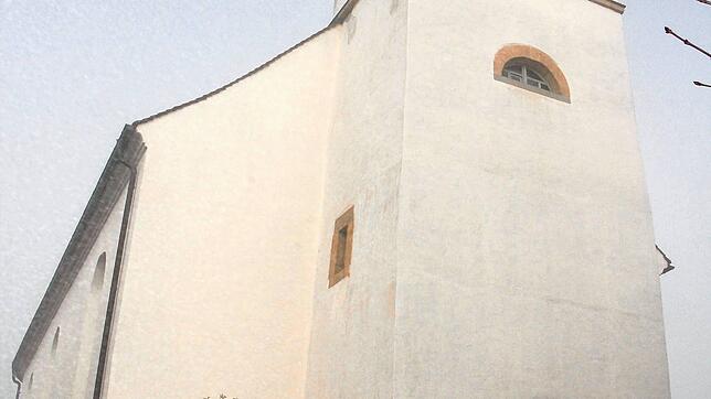 Für die Sanierung des Kirchturms der katholischen Kirche St. Cyriak in Kommingen übernimmt die Stadt Blumberg 75 Prozent der Kosten, das ...