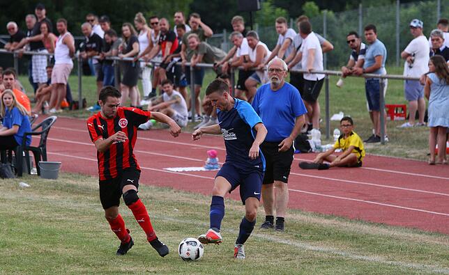 Bild 7: Spvgg. Brennet-Öflingen gewinnt erstmals seit vielen Jahren den Wehratalpokal &ndash; und wir haben die Bilder!