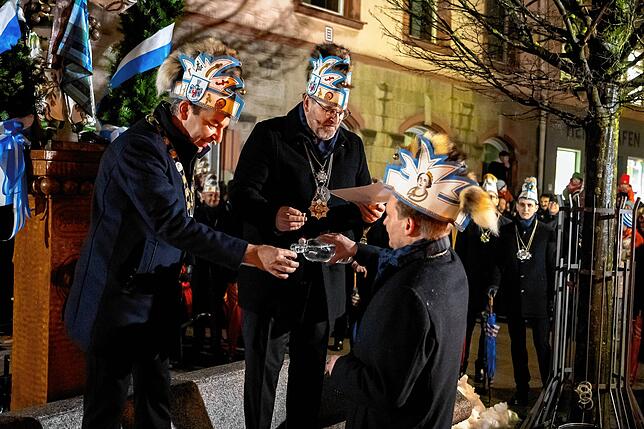 Bild 11: So schön war‘s am Narrenbrunnen bei der Fastneteröffnung 2025