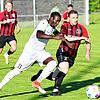 Die Derbys zwischen dem FC Pfaffenweiler und dem FC Königsfeld dürften auch in der kommenden Landesliga-Saison interessante Duelle ...