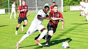 Die Derbys zwischen dem FC Pfaffenweiler und dem FC Königsfeld dürften auch in der kommenden Landesliga-Saison interessante Duelle ...
