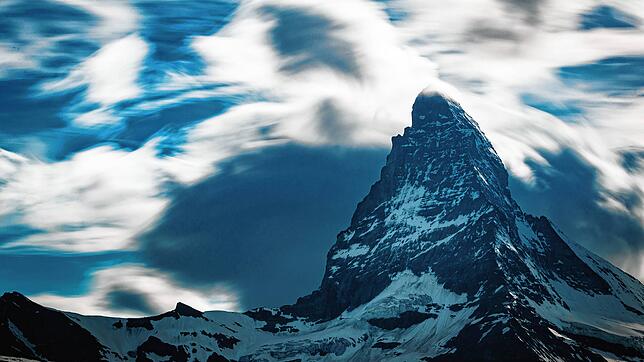 Das Matterhorn trotzt seit Jahrmillionen jedem Sturm: So sehen die Schweizer auch ihr ganzes Land. Doch dessen Neutralität ist ...