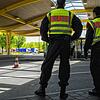 (Archivbild) Bundespolizisten kontrollieren am Grenzübergang zwischen Kreuzlingen und Konstanz regelmäßig Reisende, die aus der Schweiz ...