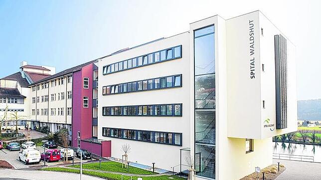Die Spitäler Hochrhein GmbH hat die Strukturreformen für die Krankenhausstandorte Waldshut (Foto) und Bad Säckingen eingeleitet. Bild: ...