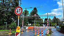 Seit langem fließt der Verkehr über die Peterzeller Brücke nur einspurig (Archivbild). Jetzt steht eine Vollsperrung bevor.