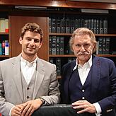 Robert Scheel (links) und Ingo Lenßen in ihrer Kanzlei in Bodman-Ludwigshafen.
