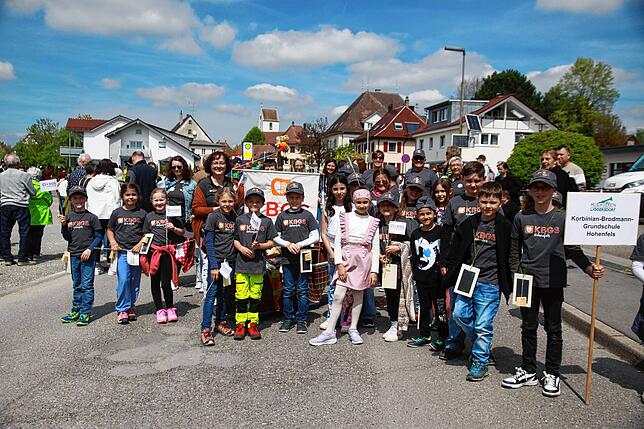 Bild 15: Bilder vom Jubiläumsumzug des Musikvereins Liggersdorf im Rahmen des Bezirksmusikfestes