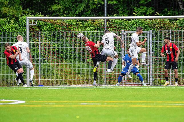 Bild 10: FSV Rheinfelden und SV 08 Laufenburg trennen sich 3:3 &ndash; und wir haben Bilder!