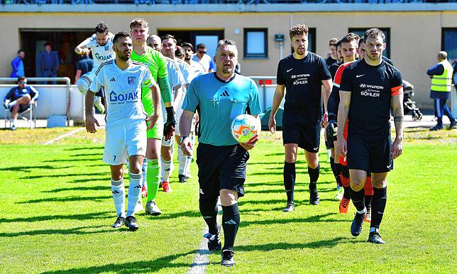 Bild 2: SV Blau-Weiß Murg besiegt SG FC Wehr/Brennet mit 2:0 – und wir haben Bilder!