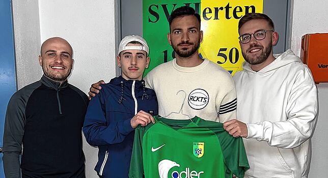 Youngster: Trainer Eike Elsasser (links) freut sich über den Zugang von Nachwuchsspieler Samuel Pisano vom FV Degerfelden ebenso wie ...