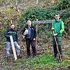 Benedikt Trefzer, Revierleiter im Staatswald Revier Seewangen, Thomas Emmerich, Forstbezirksleiter im Südschwarzwald, und Philipp Hölz, ...