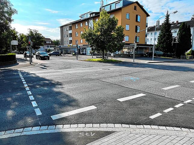 Auf dem Vorplatz dieses Supermarktes an der Ecke Mainaustraße und Staader Straße spielte sich die mutmaßliche Säureattacke im Konstanzer ...