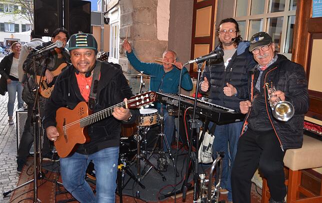 Bild 31: Gute Stimmung bei der Markdorfer Musiknacht