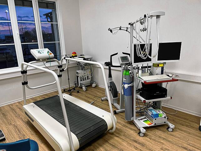 Der Raum für Belastungs-EKG.