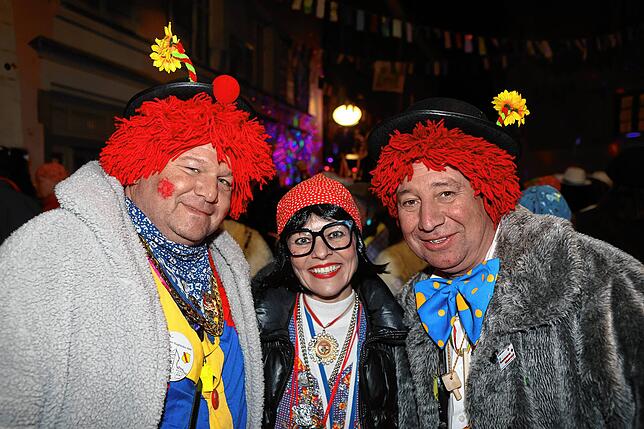 Bild 15: So glückselig wird am Rosenmontag in Konstanz weitergefeiert