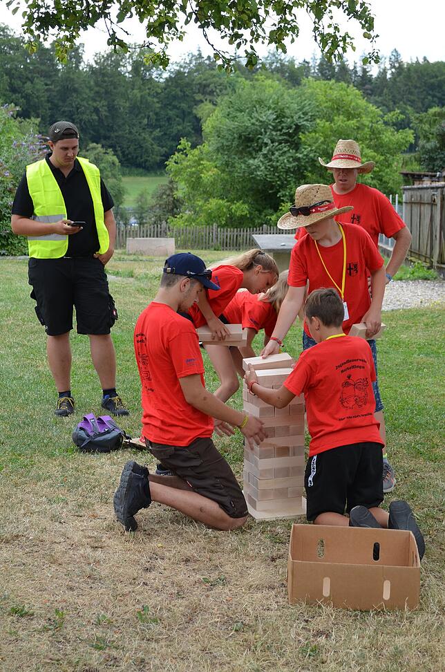 Bild 28: Bilder vom Dorfspiel und dem Partyabend des Zeltlagers der Jugendfeuerwehren des Landkreises Konstanz
