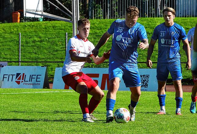 Bild 27: Rasantes 2:2 zwischen SC Pfullendorf und 1. FC Rielasingen-Arlen. Wir waren mit der Kamera dabei!