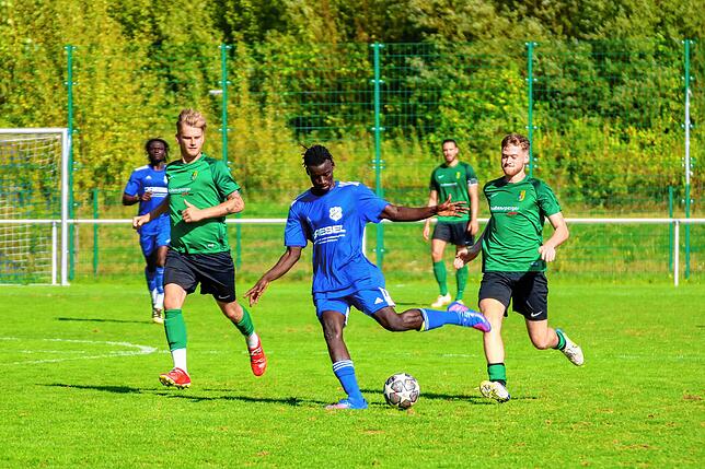 Bild 29: SV Karsau gewinnt das Aufsteiger-Derby gegen den SV Herten II mit 2:0 &ndash; und wir haben Bilder!
