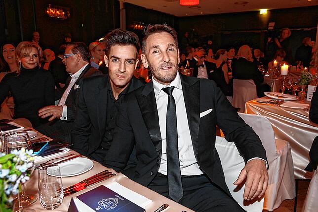Mark Keller mit seinem Sohn Aaron 2019 bei einer Gala in Berlin.