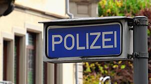 Das Polizeirevier Überlingen sucht Zeugen zu einem Einbruchsversuch in Owingen.
