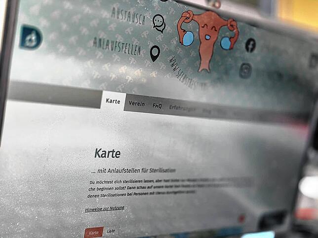 Der Verein bietet eine Karte mit Anlaufstellen für Ärzte, die bei jüngeren Frauen Sterilisationen durchführen – Werbung dafür machen, ...
