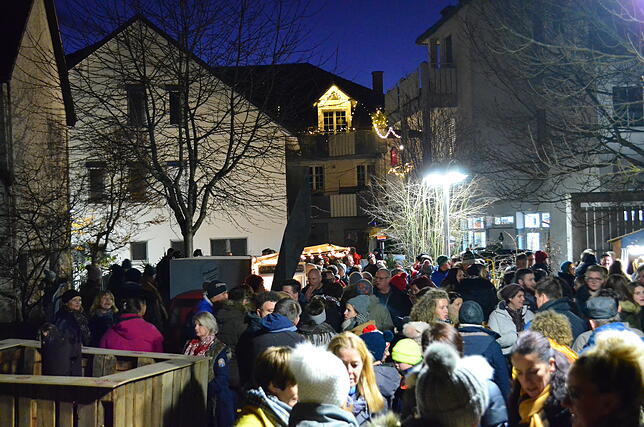 Der Steißlinger Weihnachtsmarkt soll stattfinden, aber entzerrt werden. Dies, mit dem Ziel, Massen-Ansammlungen zu verhindern, wie bei ...