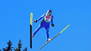 Vinzenz Geiger (SC Oberstdorf) beim FIS Weltcup in Schonach aus dem Jahr 2024.