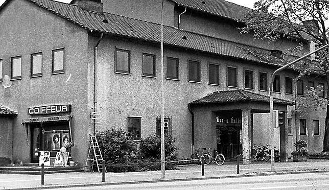Bild 4: Ein &bdquo;Bollwerk des Deutschtums&ldquo;? Ab 1935 entsteht in Konstanz das erste Hallenbad am Bodensee