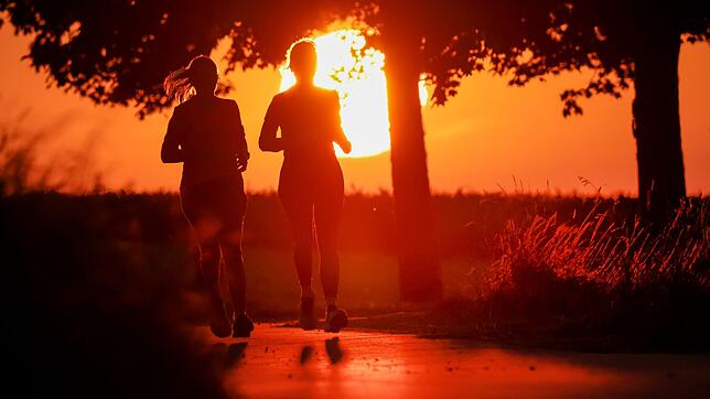 Im Südwesten ist mit hochsommerlichen Temperaturen zu rechnen.