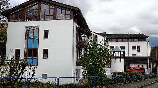 Seit 40 Jahren Heimat des „Öflinger Modells“: Das Haus der Diakonie.