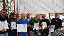 Unser Bild zeigt von links Michael Meier, Edgar Schlenker, Klaus Lachner, Leo Konietzko, Klaus Nerlinger, Konrad Link, Herbert Schlenker ...