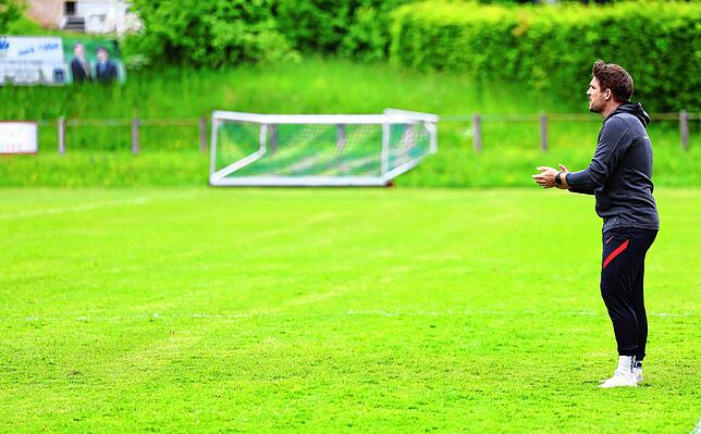 Bild 4: Die besten Bilder der Landesliga-Partie zwischen dem FC Radolfzell und der SG Dettingen-Dingelsdorf