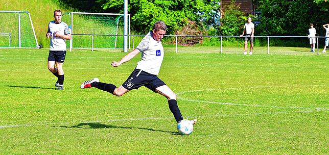 Bild 35: SV Buch besiegt den FC Zell deutlich mit 5:1 – und wir haben Fotos!