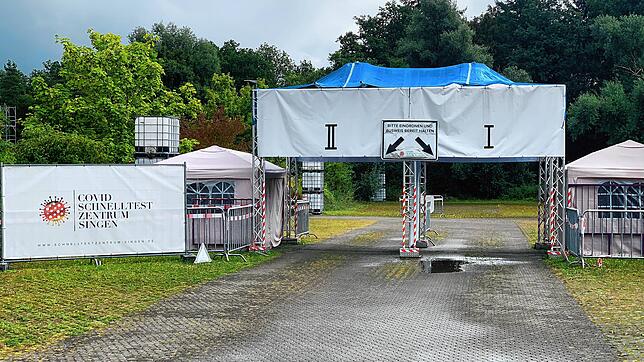 Noch ist hier ein Testzentrum, am Wochenende wird daraus auch ein Impfzentrum: Das Top10 bietet mit dem Kreisimpfzentrum Impfungen gegen ...