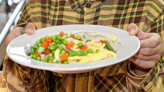 In den Mensen von sieben weiterführenden Schulen gibt es jetzt nachhaltigeres Essen und nur noch einmal pro Woche Fleisch oder Fisch. ...