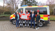 Freude auf beiden Seiten bei der Spendenübergabe von der Kur- und Bäder GmbH an das Rote Kreuz Bad Dürrheim (von links): Markus Spettel, ...