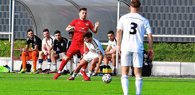 Bild 31: SV Jestetten gewinnt Kellerduell mit 3:2 gegen SV 08 Laufenburg II &ndash; und wir haben Bilder!