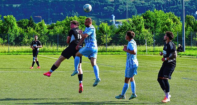 Bild 8: SV Obersäckingen steht nach 2:0 gegen SG FC Wehr/Brennet II an der Tabellenspitze – wir haben Fotos!