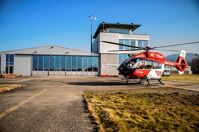 Bild 3: Große Hilfsbereitschaft, ein fast fertiger Klinikanbau und Todesfallermittlungen