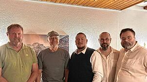 Der Vorstand des AfD-Ortsverein Singen, Steißlingen und Volkertshausen im Sommer 2024 (von links): Georg Borchert, Waldemar Koschel, ...