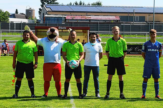 Bild 26: Nachwuchs des SC Freiburg verliert Testspiel in Jestetten &ndash; und wir haben Bilder!