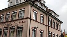 Klara Ansage aus Schramberg im Tennenbronner Rathaus: Die finanzielle Großwetterlage ist recht eingetrübt, Geld regnen wird es nicht. ...