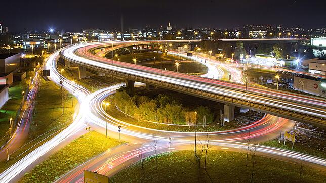 (Archivbild) Im zweispurigen Kreisverkehr unter der Schänzlebrücke kommt es immer wieder zu Unfällen.