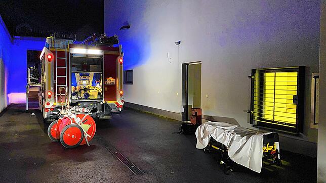 Bei einem Brand in der Konstanzer JVA in der Nacht auf Samstag erlitten vier Personen leichte Rauchverletzungen.