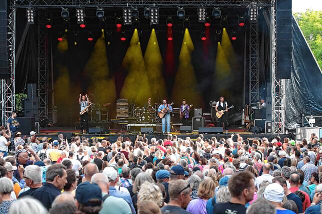 Bild 33: Hohentwiel-Festival mit der Spider Murphy Gang - Bilderstory Teil 1