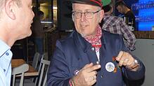 Der Markdorfer Narrenbolizei Michael Bauer erzählt im Gespräch mit Redakteur Toni Ganter über seine Liebe zur Fasnet. Ein Leben ohne ...