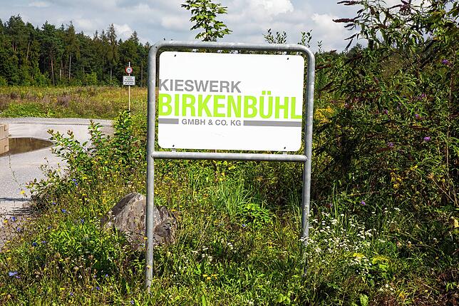Der Kiesabbau in unmittelbarer Nähe zum Singener Stadtteil Überlingen am Ried soll in zwei Jahren sein Ende finden.