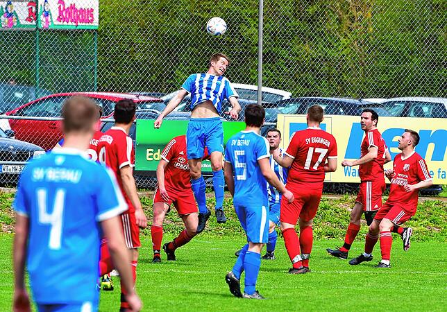 Bild 14: SV Eggingen gewinnt das Spitzenspiel gegen Verfolger SV Berau mit 4:1 &ndash; und wir haben Bilder!